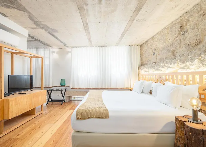 Porta Nobre Boutique By Aspasios פורטו